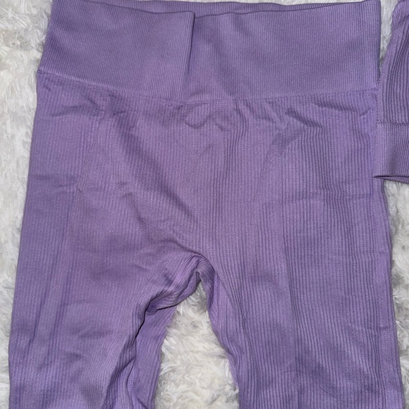 Amazon One-Shoulder Lavender Ribbed Active Set - Picture 4 of 5